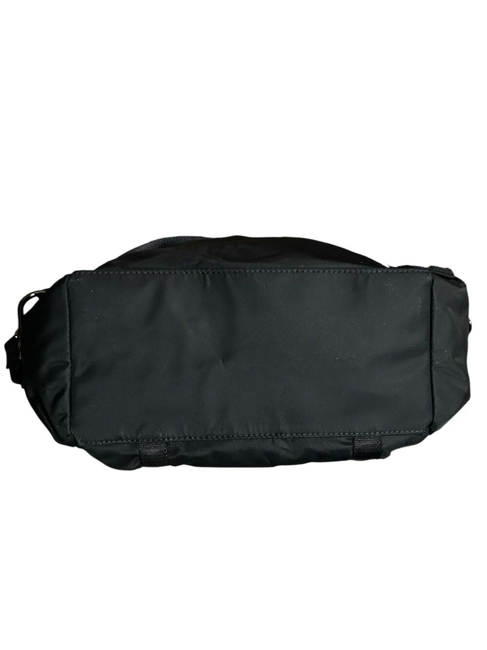 Lululemon Back to Me Bag 8.5L Convertible Backpack Crossbody in Black - Picture 6 of 11